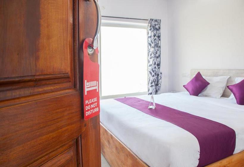 Bed and Breakfast Oyo 11394 Hotel Mount N Breeze 1