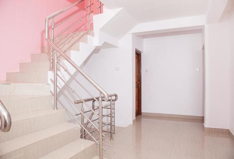 Bed and Breakfast Oyo 11394 Hotel Mount N Breeze 8