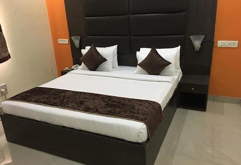 Hotel S R Grand Lucknow