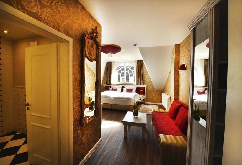 Hotel Moments Boutique 18