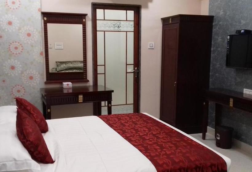 Hotel Oyo 11364 Eleven Heights 1