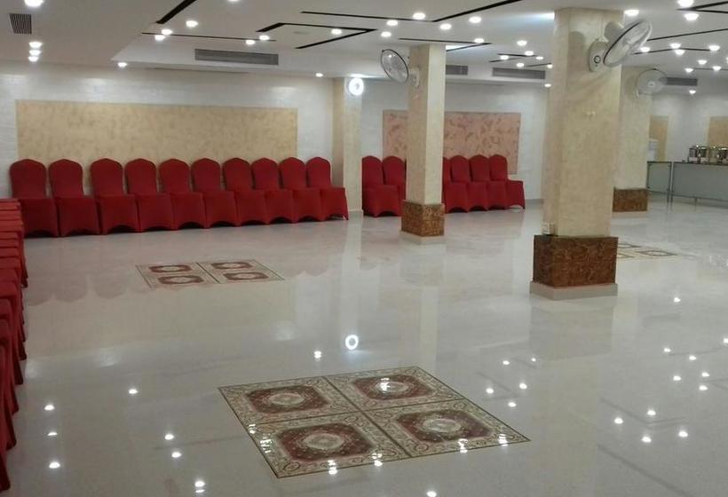 Hotel Oyo 11364 Eleven Heights 10