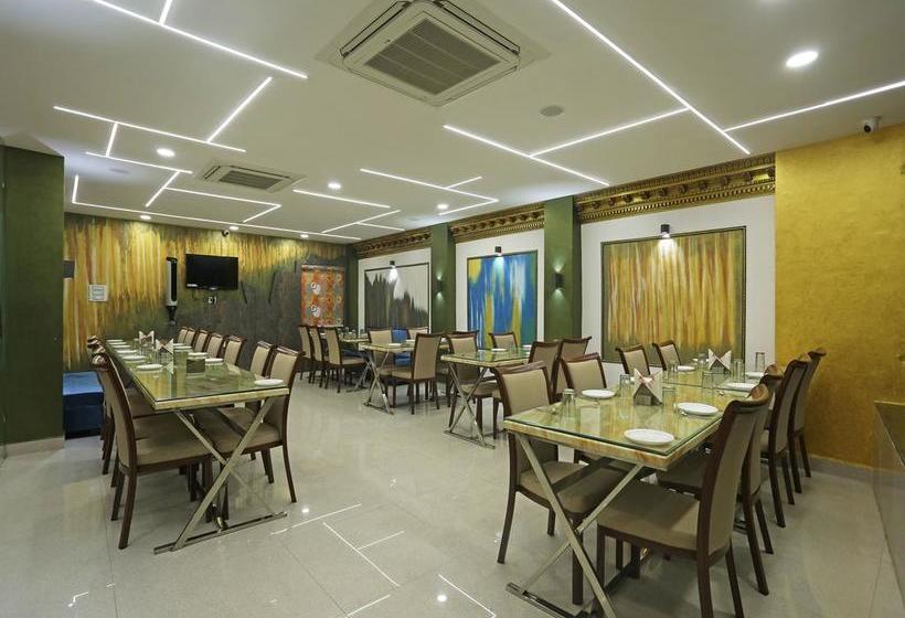 Hotel Oyo 11364 Eleven Heights 11