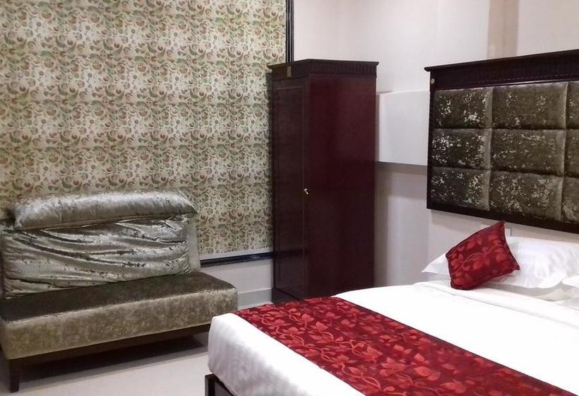 Hotel Oyo 11364 Eleven Heights 4