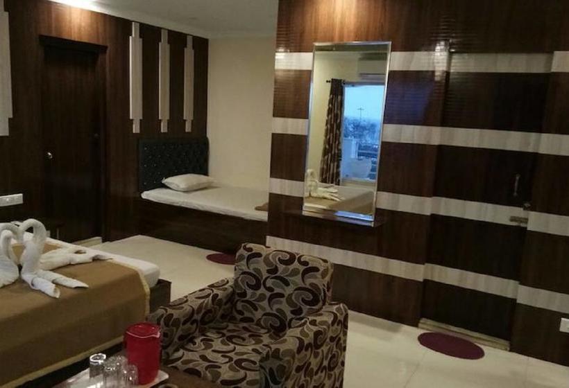 Hotel Jairam Hi Tide 14