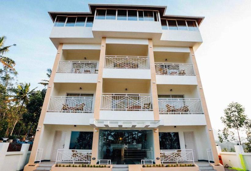 Hotel Iceberg Hill Resort 1