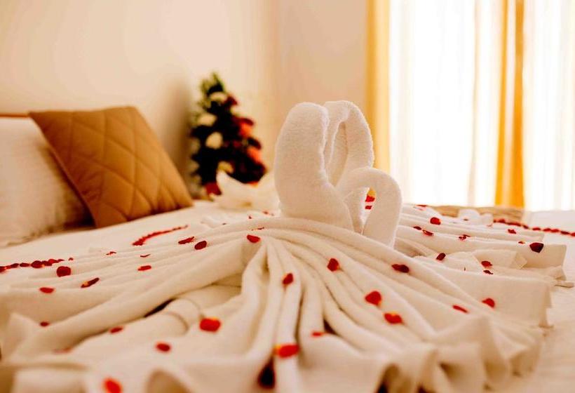 Hotel Iceberg Hill Resort 13