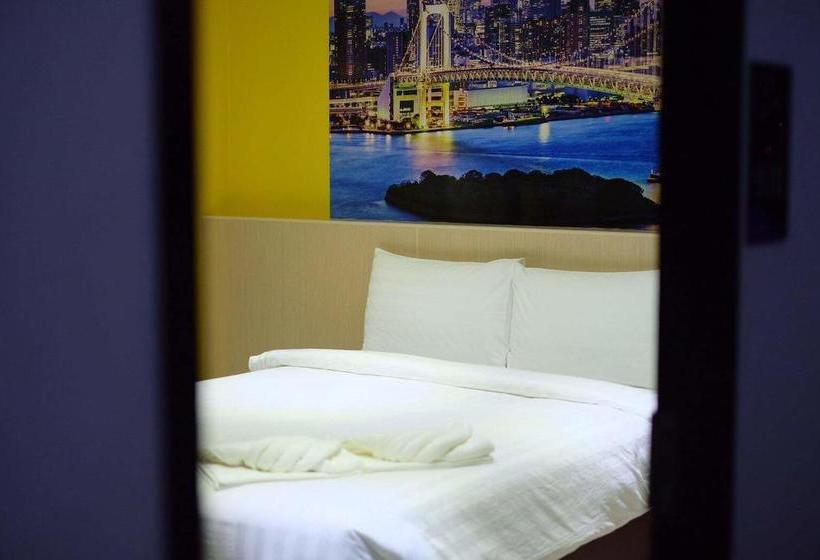 Hotel Blue Orchids 17