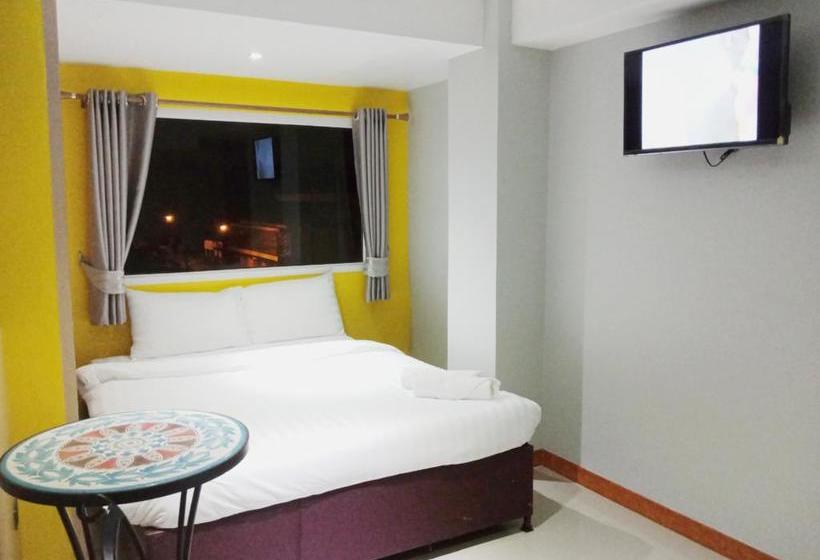 Hotel Blue Orchids 9