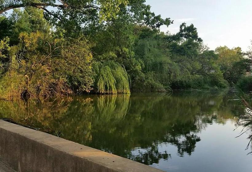 Hôtel Amberhall Guesthouse 11