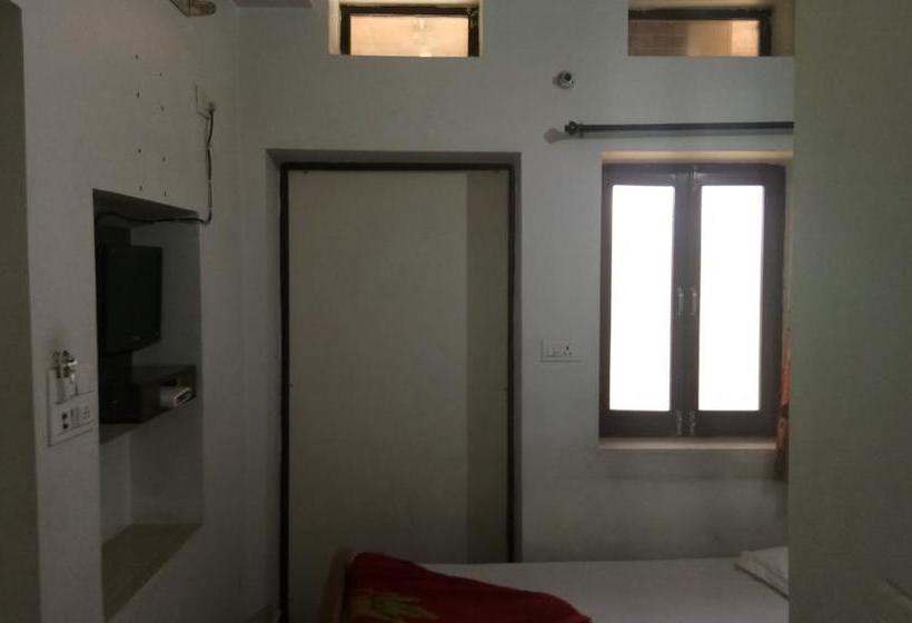 Hotel Archana & Guest House 3