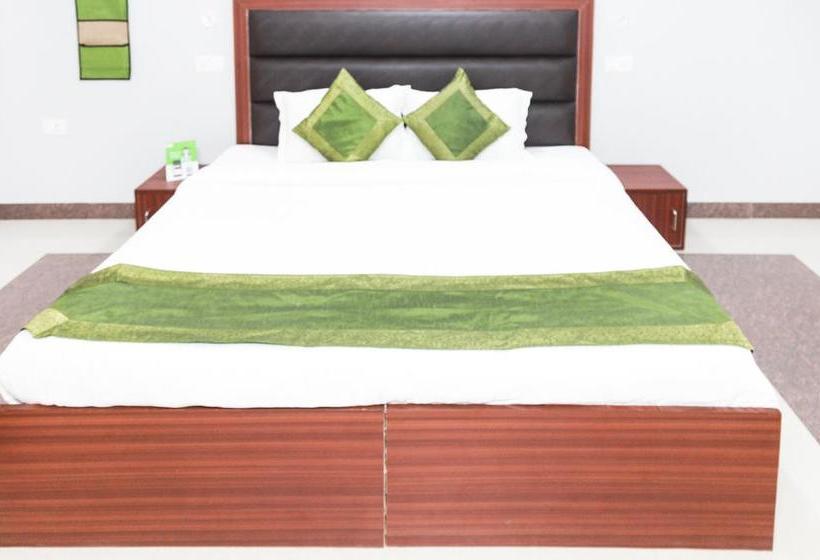 Hotel Treebo Annaya Royals 12