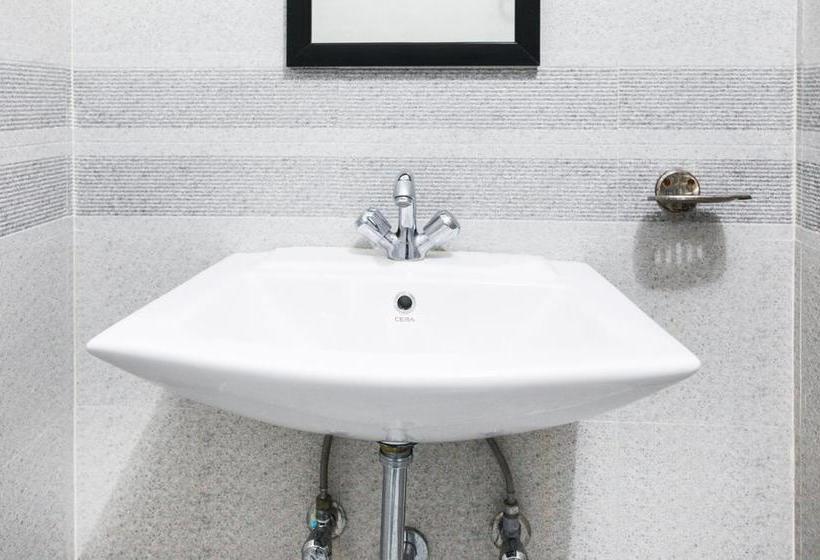 Hotel Treebo Annaya Royals 19