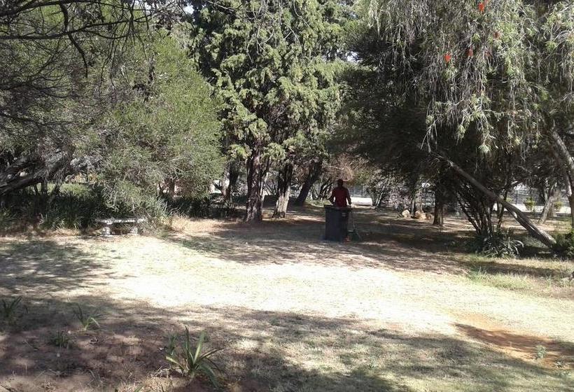 Hotel Gems Bed & Breakfast 3