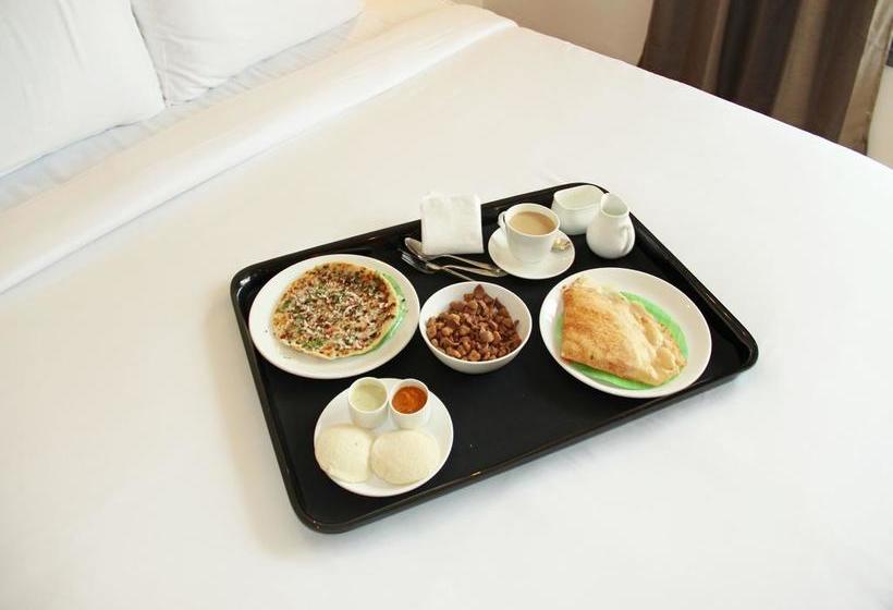 Oyo 11672 Hotel Shubham 9