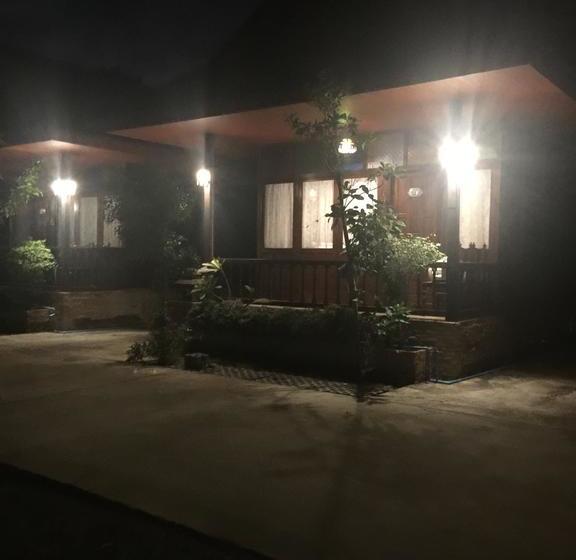 Ruean Ploysrirung Boutique Resort Chanthaburi 2