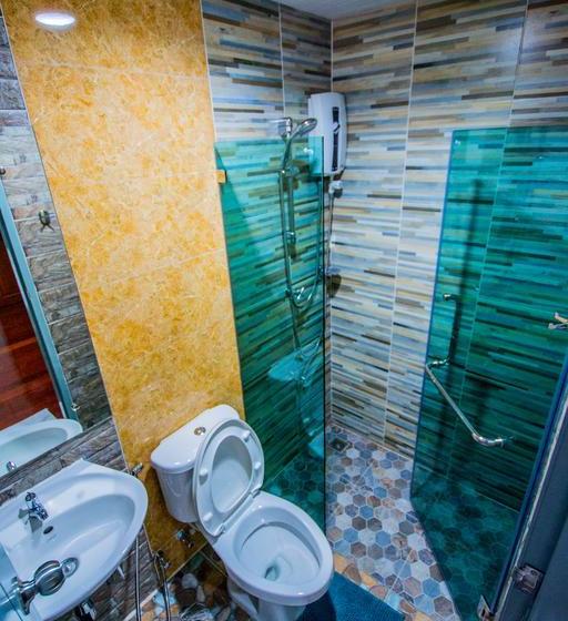 Hotel Na Siri Lake View 12