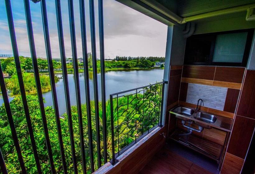 Hotel Na Siri Lake View 2