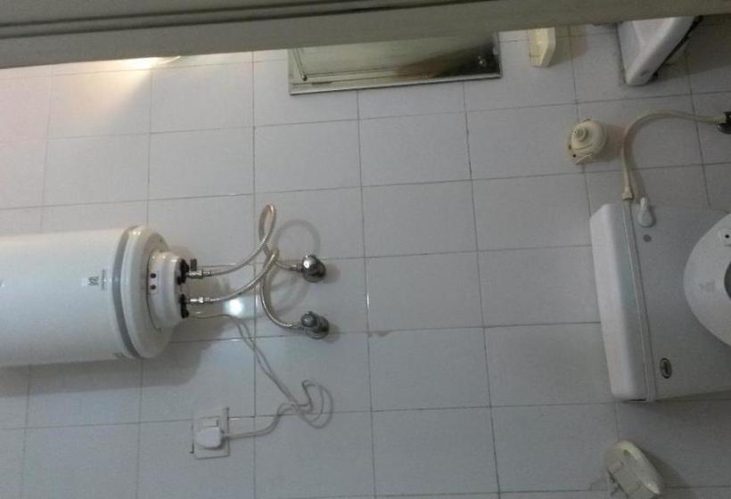 Hostel Spaze Paying Guest 4