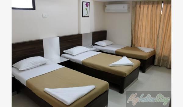 Hostel Spaze Paying Guest 9