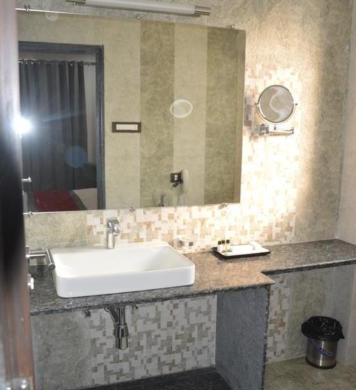 Hotel Amrapali Residency 11