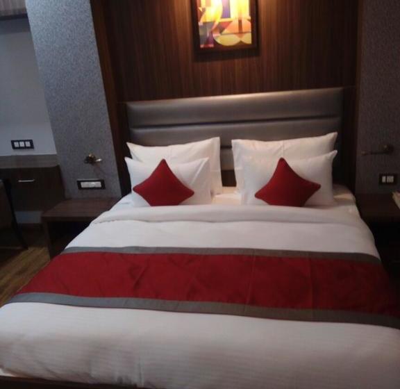 Hotel Amrapali Residency 16