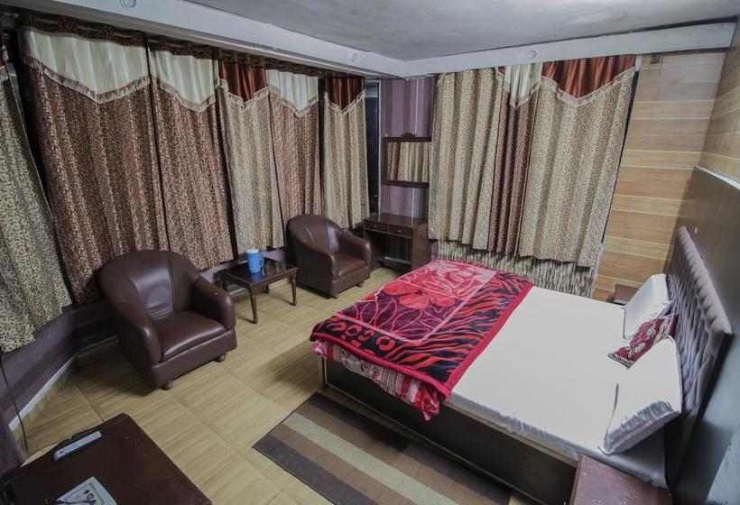 Hotel Holiday Plaza 3