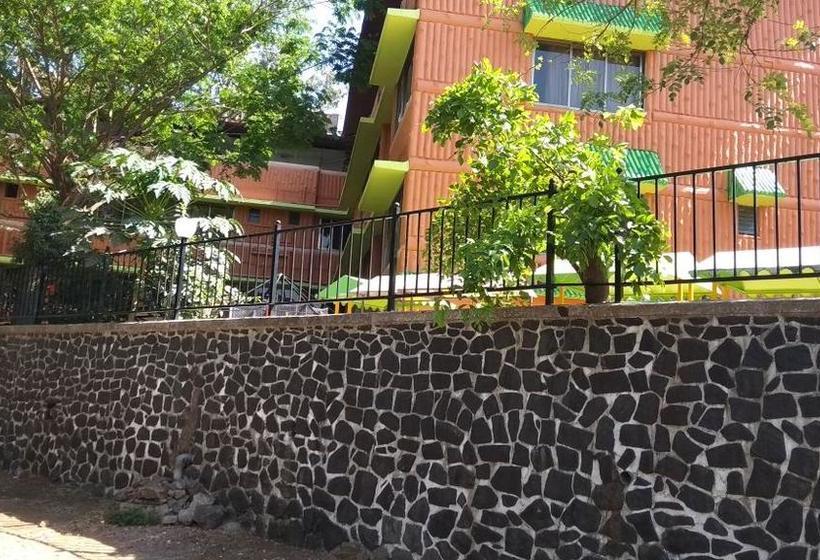 Hotel Hill Forest Resort 10