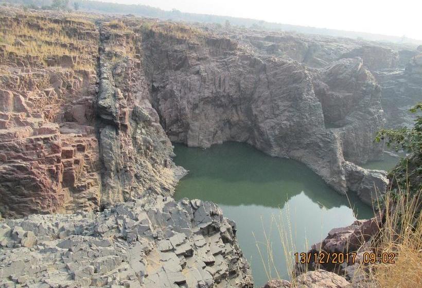 Dormitory Bed & Breakfast 10