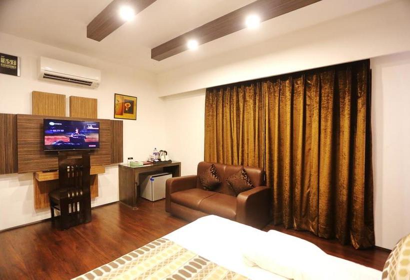 Hotel 22 Enclave Evoke Lifestyle 13