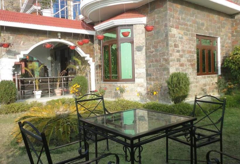 Hotel Niharika Palace 1