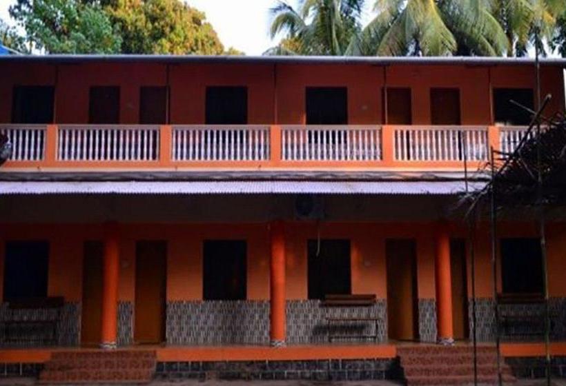 Hotel Awas Beach Cottage 4