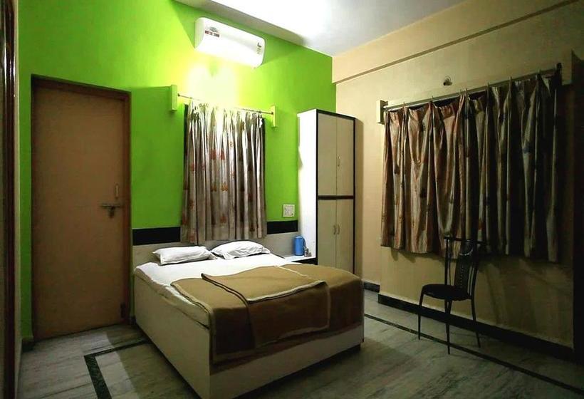 Hotel Kaustubh 17