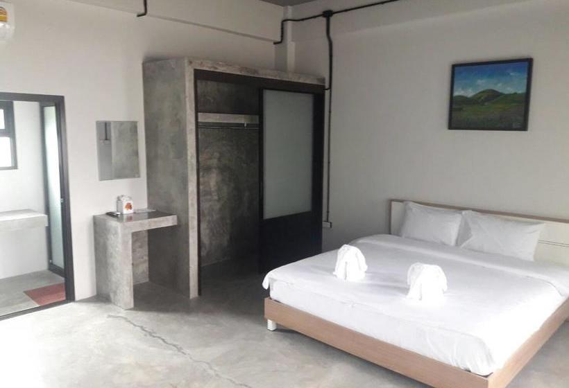 The Ele Hotel Ranong 15