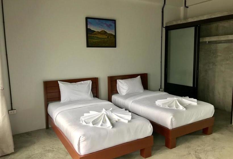 The Ele Hotel Ranong 16