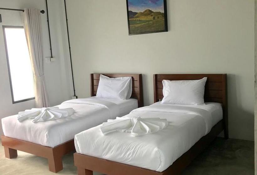 The Ele Hotel Ranong 17