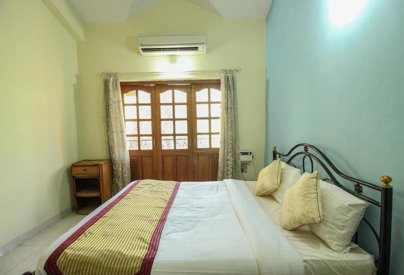 Hotel Oyo 10093 Home Pool View 1bhk Calangute 11