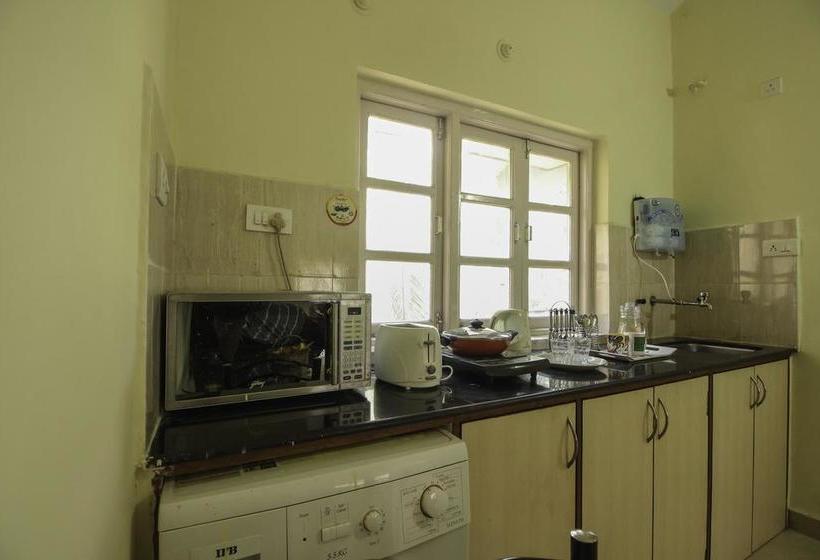 Hotel Oyo 10093 Home Pool View 1bhk Calangute 14