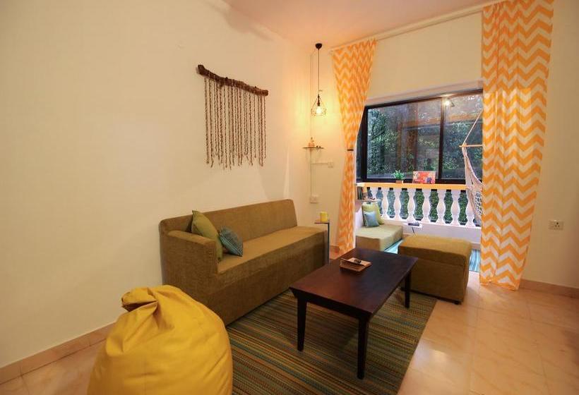 Hotel Oyo 9788 Home 1 Bhk Near Lpk Waterfront 16