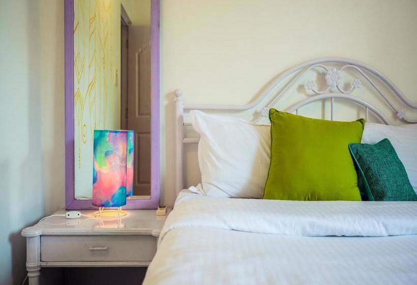 Hotel Oyo 9788 Home 1 Bhk Near Lpk Waterfront 3