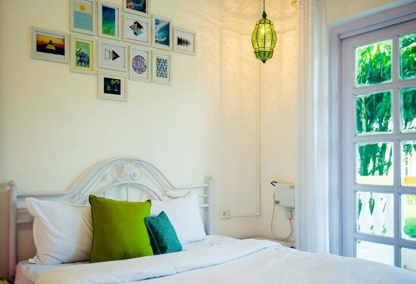 Hotel Oyo 9788 Home 1 Bhk Near Lpk Waterfront 4