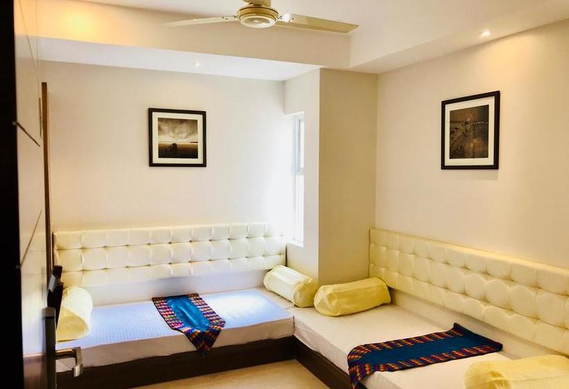 Hotel Regalia Inn &suites 7