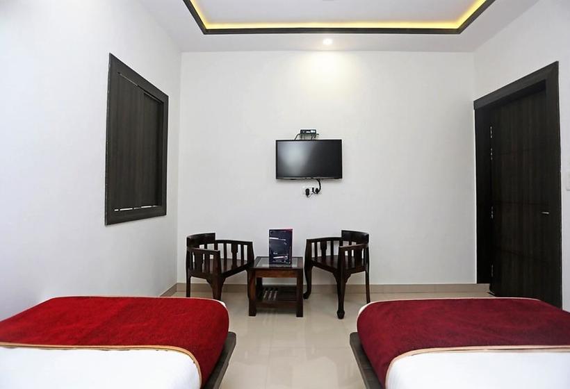 Hotel Pratap 11
