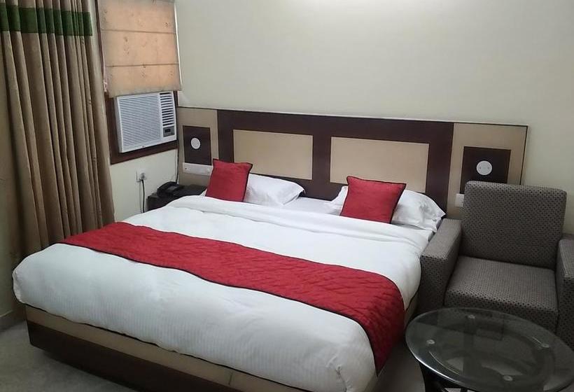 Hotel White Castle Manesar 10