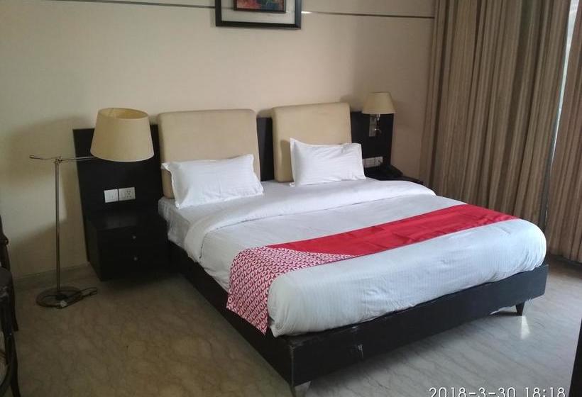 Hotel White Castle Manesar 8