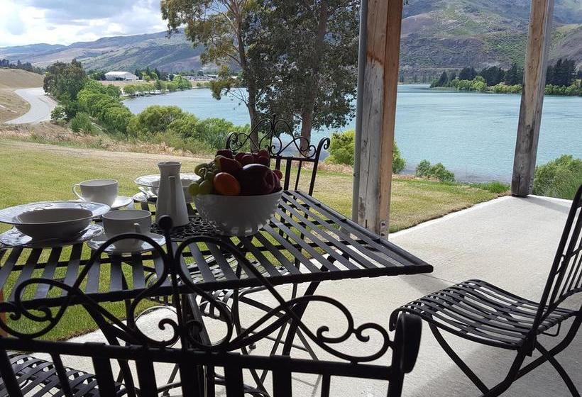 Bed and Breakfast Cromwell Lakeside B N B 10