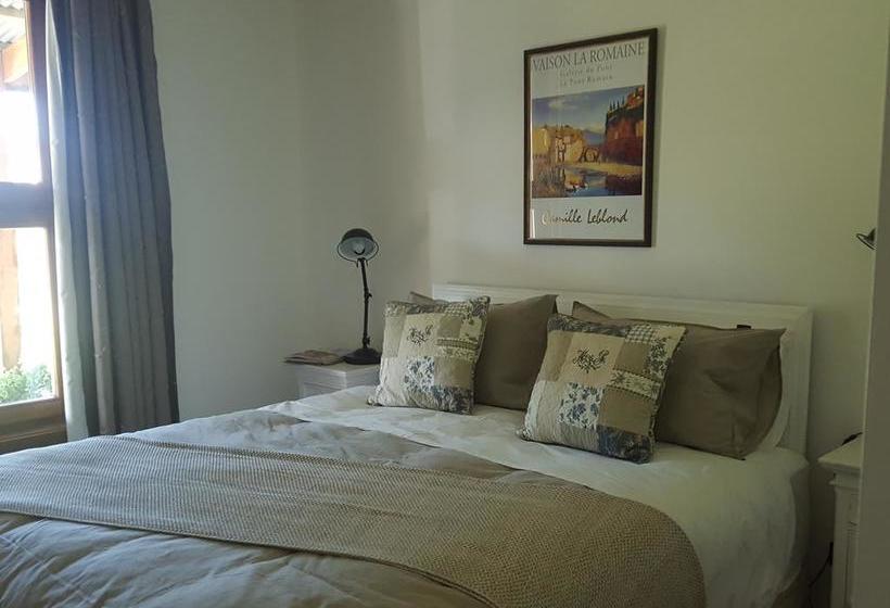 Bed and Breakfast Cromwell Lakeside B N B 12