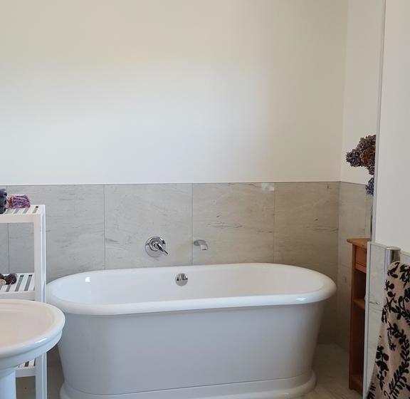 Bed and Breakfast Cromwell Lakeside B N B 2