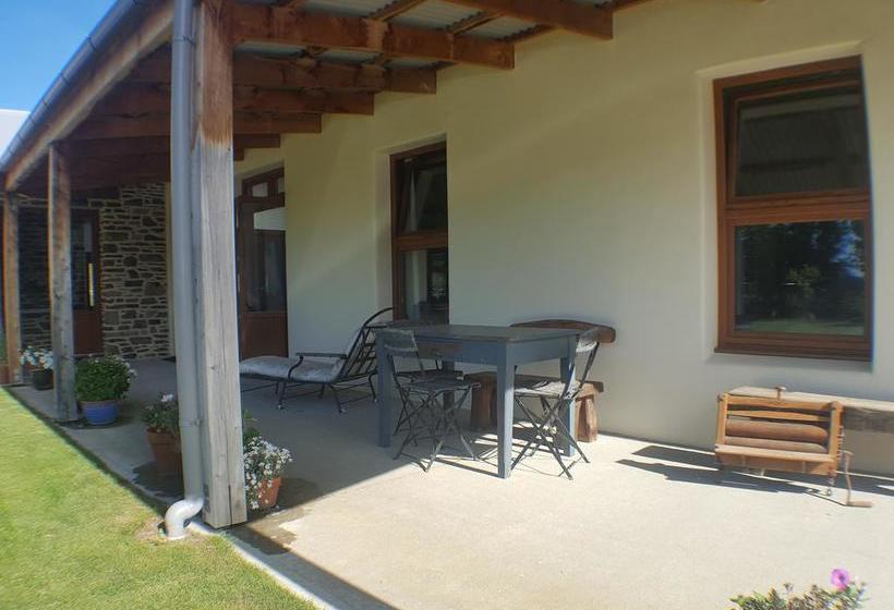 Bed and Breakfast Cromwell Lakeside B N B 6