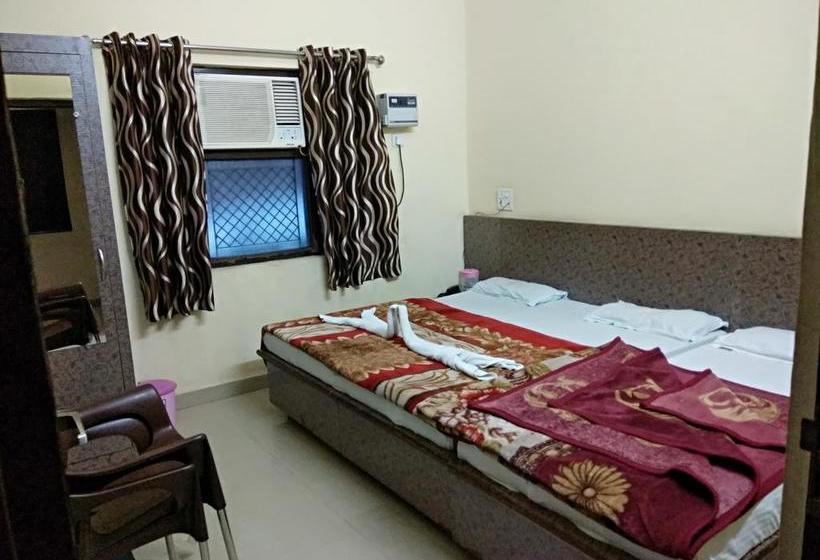 Hotel Madhuban Guest House 11